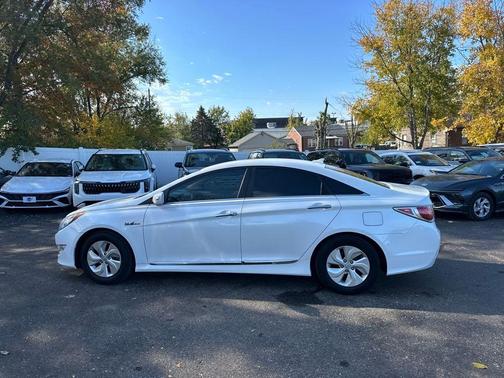 2015 Hyundai SONATA Hybrid Base
