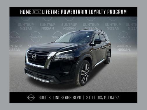 2025 Nissan Pathfinder Platinum