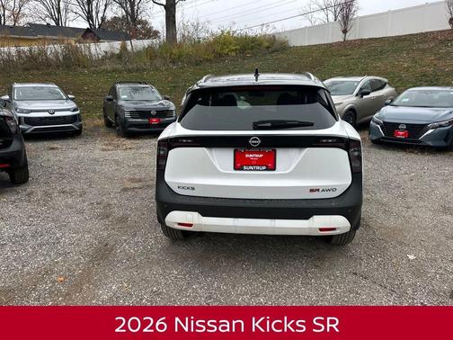 2026 Nissan Kicks SR