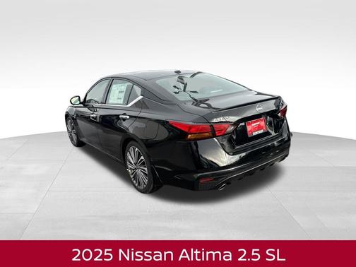 2025 Nissan Altima SL