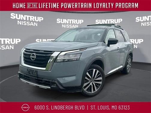 2022 Nissan Pathfinder Platinum