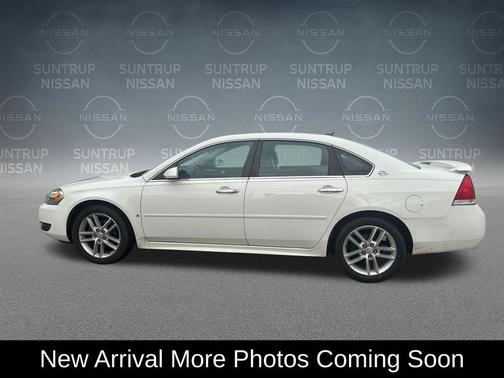White 2009 Chevrolet Impala LTZ