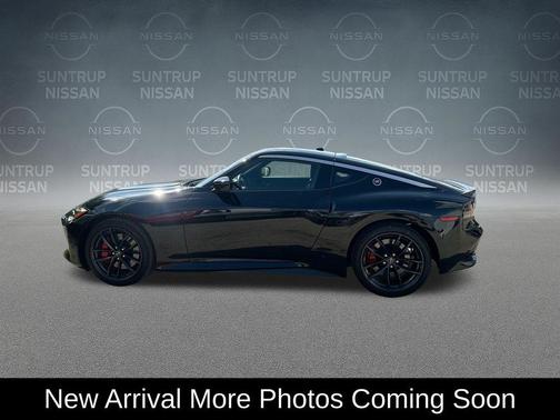 Black Diamond Pearl 2025 Nissan Z Performance