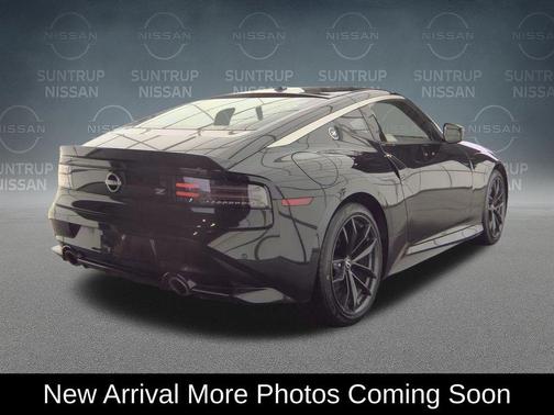 Black Diamond Pearl 2025 Nissan Z Performance