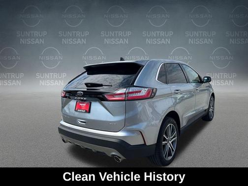 2023 Ford Edge Titanium