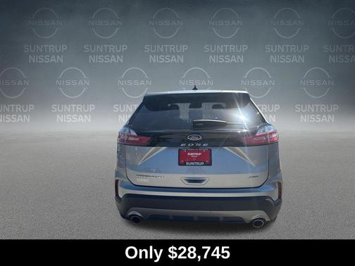 Silver Metallic 2023 Ford Edge Titanium