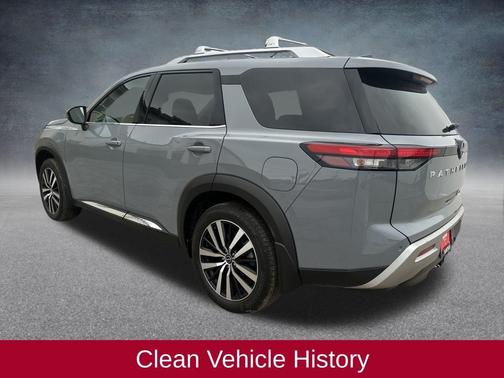 2024 Nissan Pathfinder Platinum