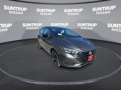 2025 Nissan Versa 1.6 SR