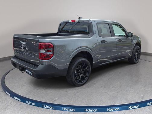Carbonized Gray Metallic 2025 Ford Maverick XLT