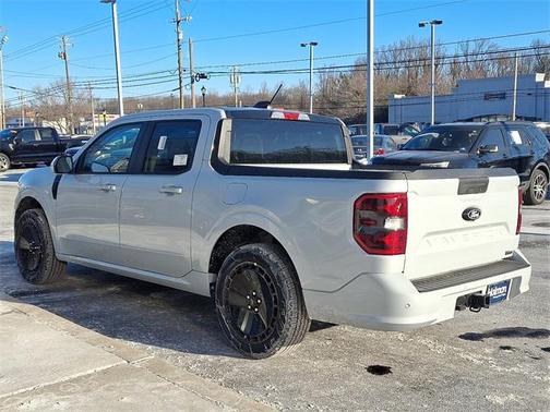 2026 Ford Maverick Lobo Standard