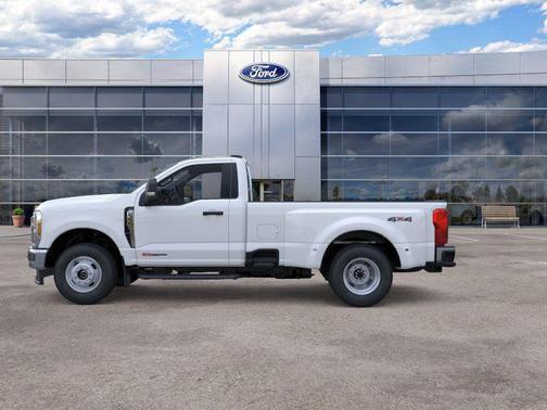 Oxford White 2026 Ford F-350 XLT