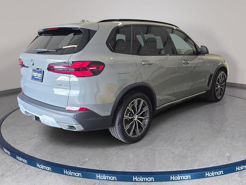 Gray 2025 BMW X5 xDrive40i