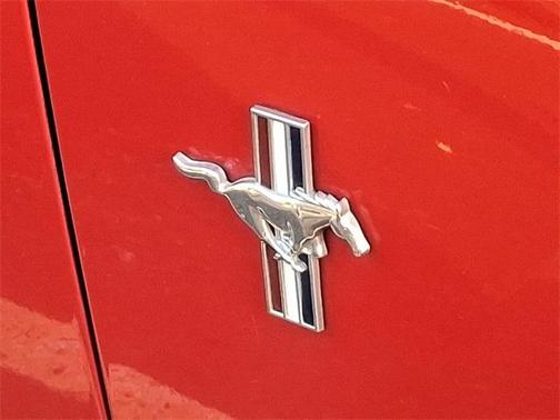 2002 Ford Mustang Deluxe
