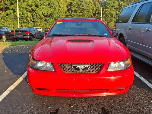 2002 Ford Mustang Deluxe