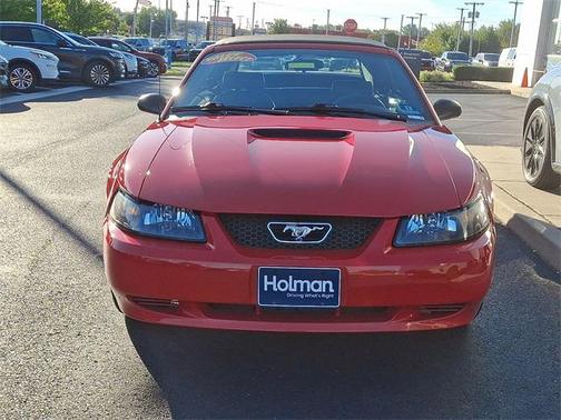 2002 Ford Mustang Deluxe