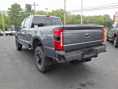 2025 Ford F-350 Lariat