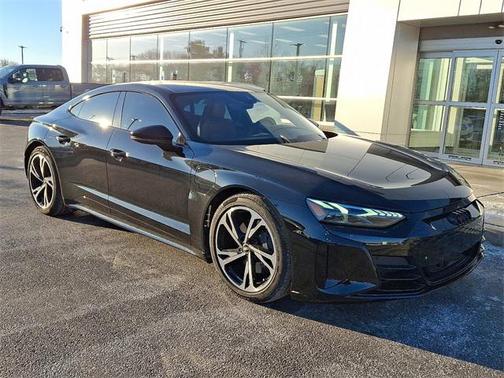 2022 Audi e-tron GT Premium Plus