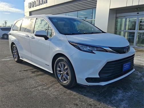 2021 Toyota Sienna LE