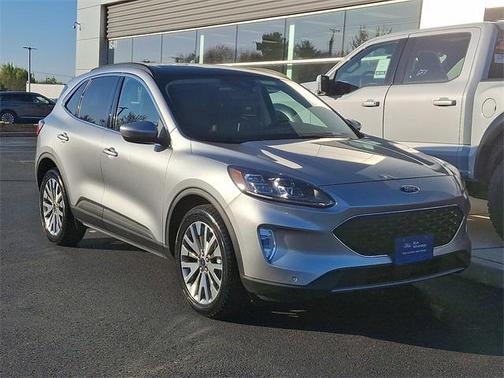 2022 Ford Escape Titanium