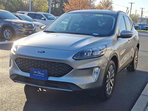 2022 Ford Escape Titanium