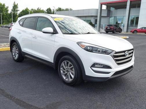 2016 Hyundai TUCSON SE