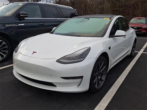 2022 Tesla Model 3 Standard Range