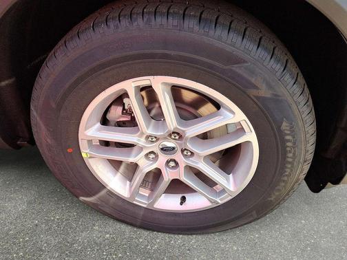 Carbonized Gray Metallic 2026 Ford Explorer Active