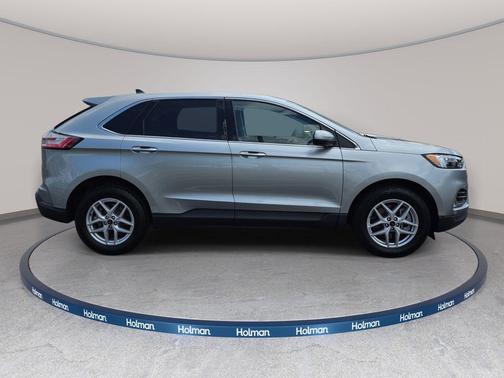 Iconic Silver Metallic 2023 Ford Edge SEL