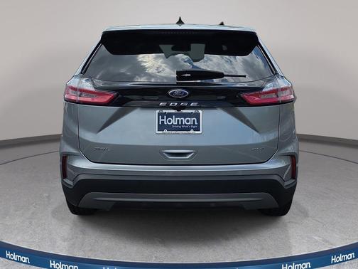 Iconic Silver Metallic 2023 Ford Edge SEL