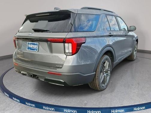 Carbonized Gray Metallic 2026 Ford Explorer ST-Line