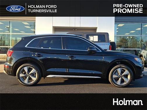 2023 Audi Q5 40 Premium Plus