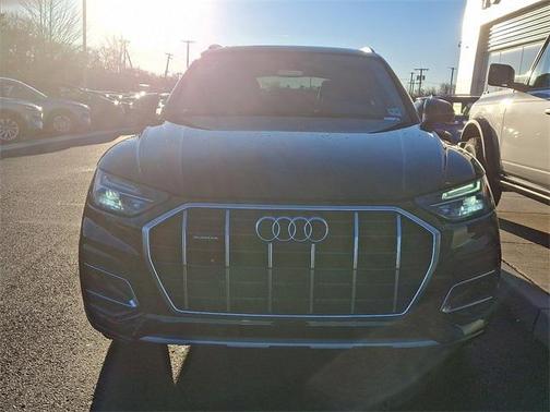 2023 Audi Q5 40 Premium Plus