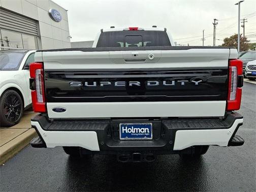 2025 Ford F-250 Platinum