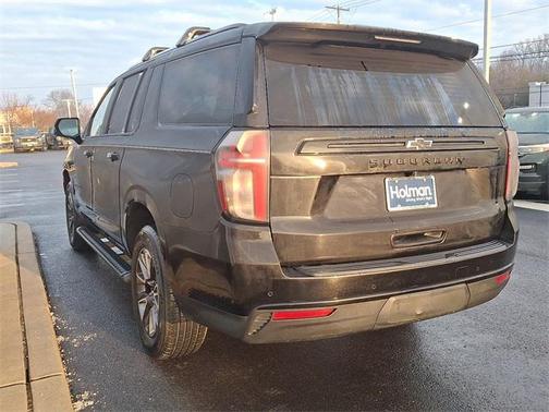 2023 Chevrolet Suburban 4WD Z71
