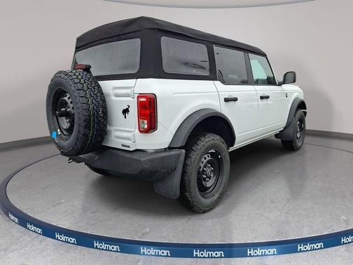 Oxford White 2026 Ford Bronco Big Bend