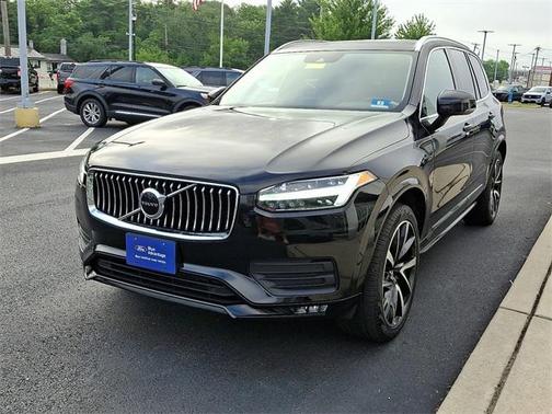 2020 Volvo XC90 T6 Momentum
