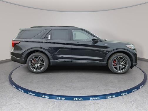 Agate Black Metallic 2026 Ford Explorer ST-Line