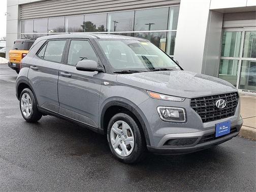 2020 Hyundai VENUE SE