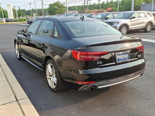2017 Audi A4 Season of Audi Premium