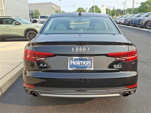2017 Audi A4 Season of Audi Premium