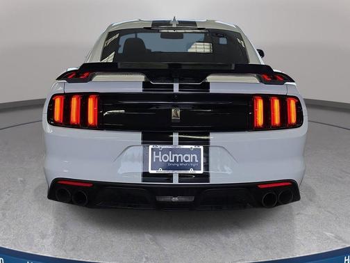 Oxford White 2020 Ford Shelby GT350 Base