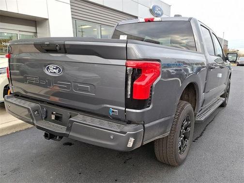 2025 Ford F-150 Lightning XLT