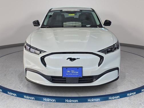 Star White Metallic Tri-Coat 2025 Ford Mustang Mach-E Premium