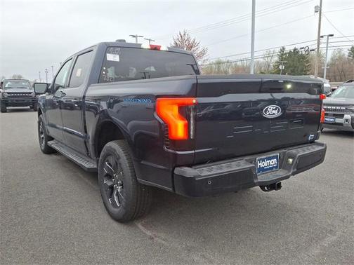2025 Ford F-150 Lightning Flash