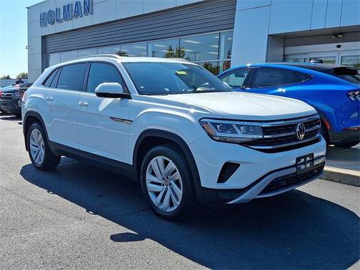 2022 Volkswagen Atlas Cross Sport 2.0T SE w/Technology 4MOTION