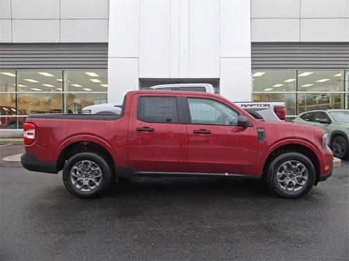 2025 Ford Maverick XLT