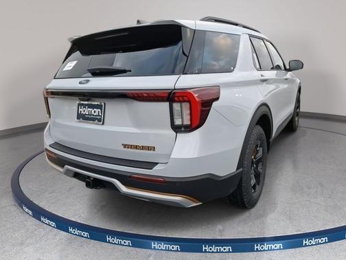 Space White Metallic 2026 Ford Explorer Tremor