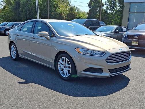 2015 Ford Fusion SE