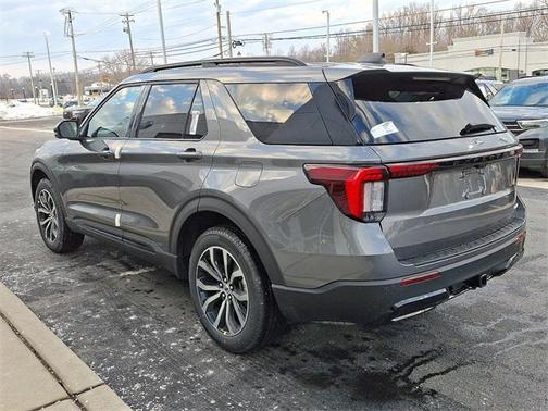 Carbonized Gray Metallic 2026 Ford Explorer ST-Line