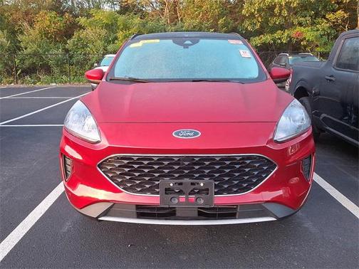 2020 Ford Escape SE